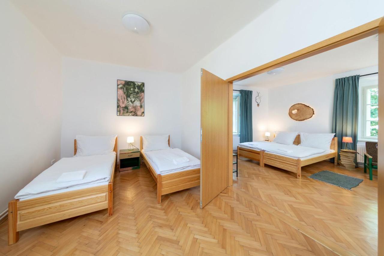Hotel Zámek Nečtiny Esterno foto